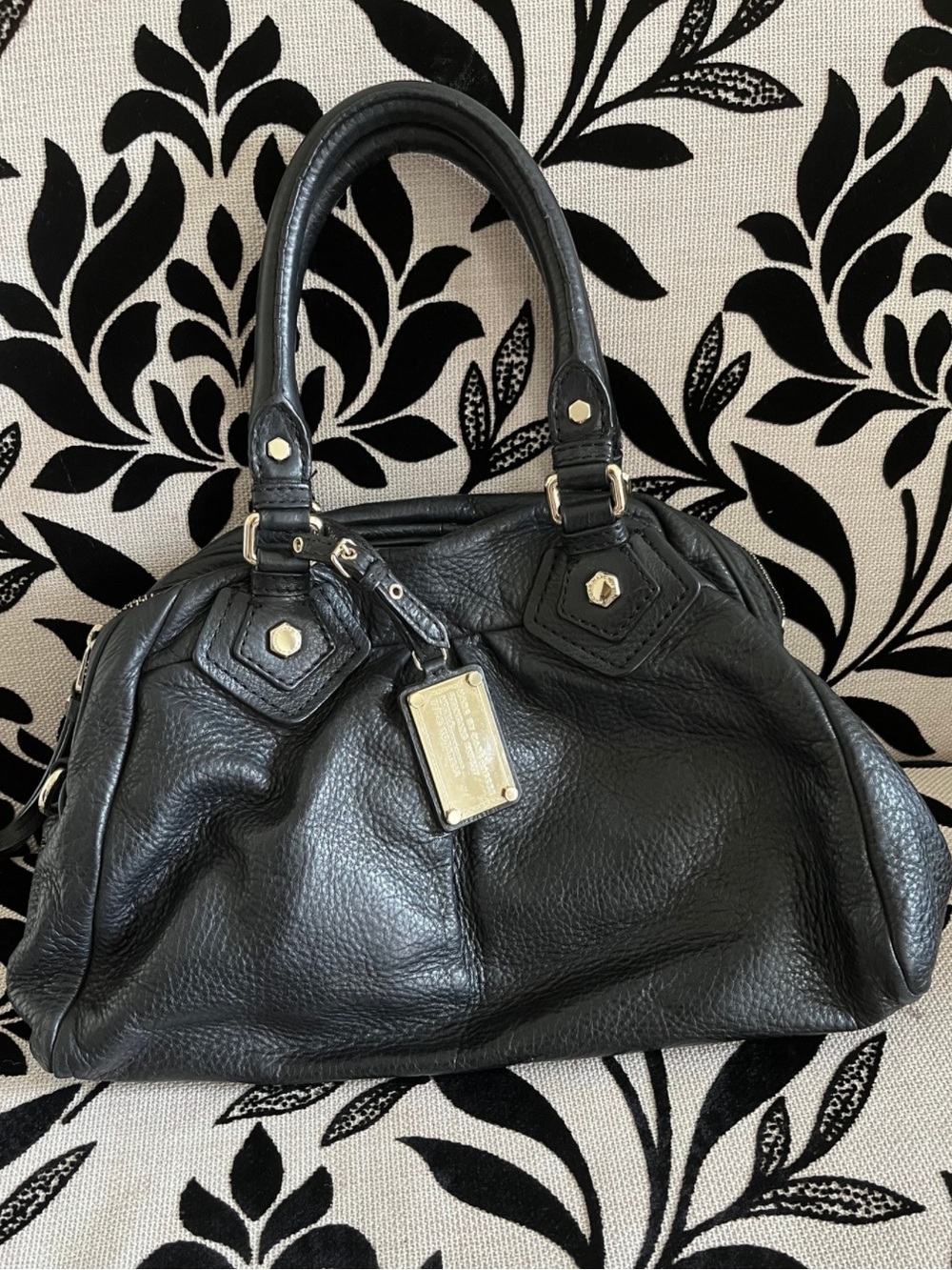 Marc by Marc Jacob’s black Leather Satchel Handbag 
Silver hardware